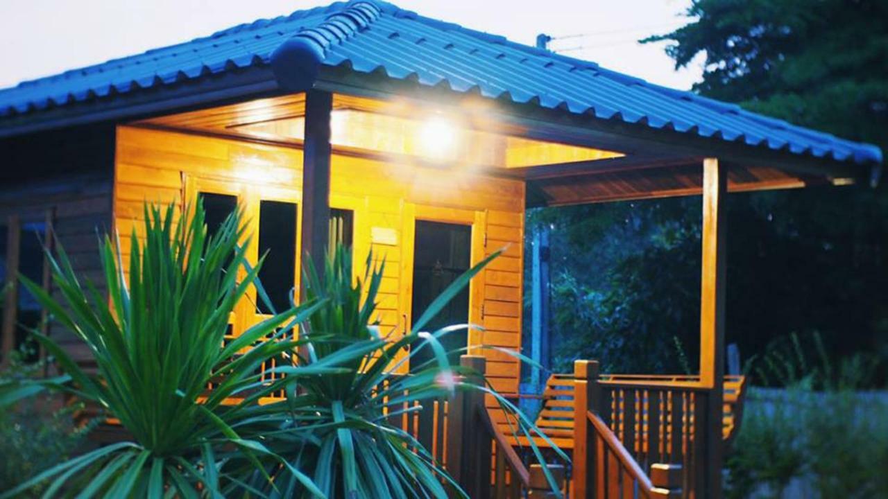 บ้านสวนมีดี ลำพูน Meedee Homestay Lamphun Ban Nong Pla Kho Exterior foto